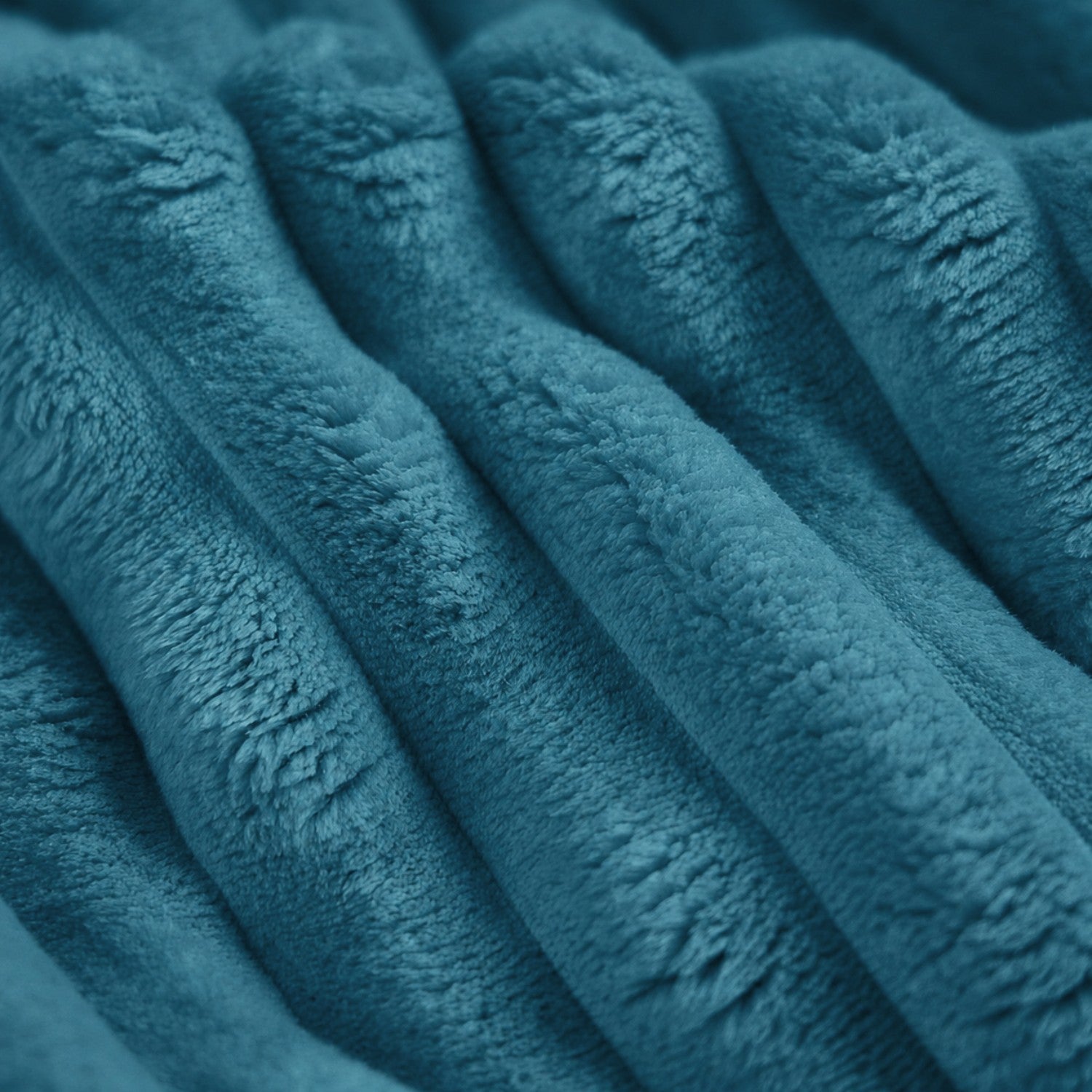 Čalounická látka TILIA velur - smaragdová