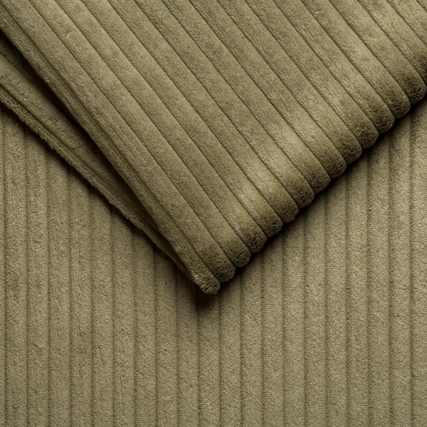 Upholstery Fabric LINCOLN Velour - Olive